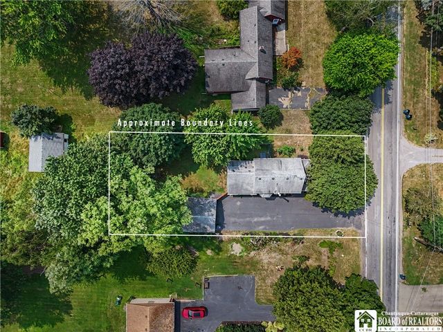 1369 Sturgeon Point Road, Evans, NY 14047