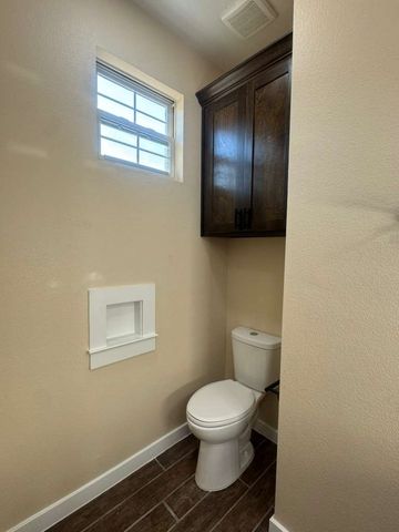 800 Oak Creek Drive, Hutchins, TX 75141