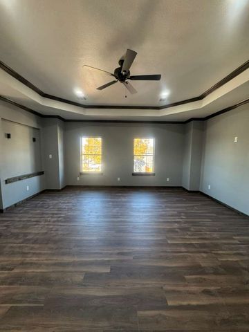 800 Oak Creek Drive, Hutchins, TX 75141