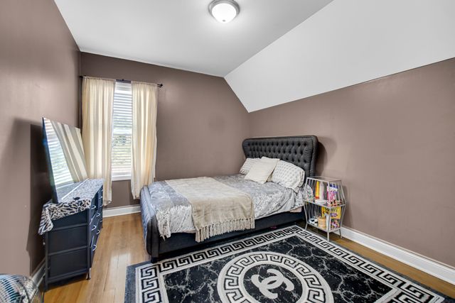 704 Willow Court, Hammond, IN 46320