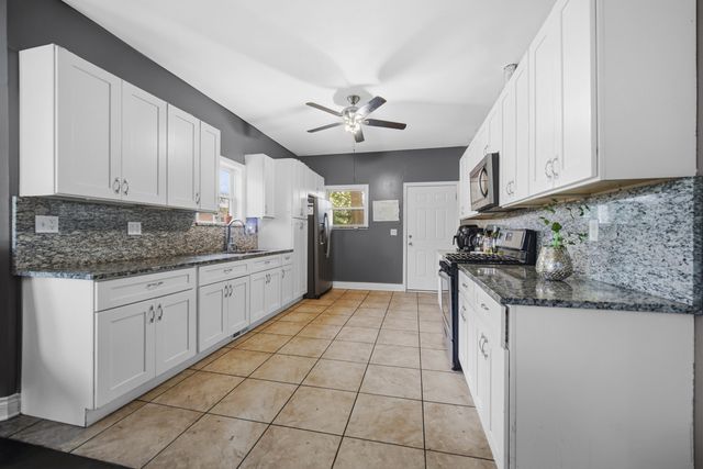 704 Willow Court, Hammond, IN 46320