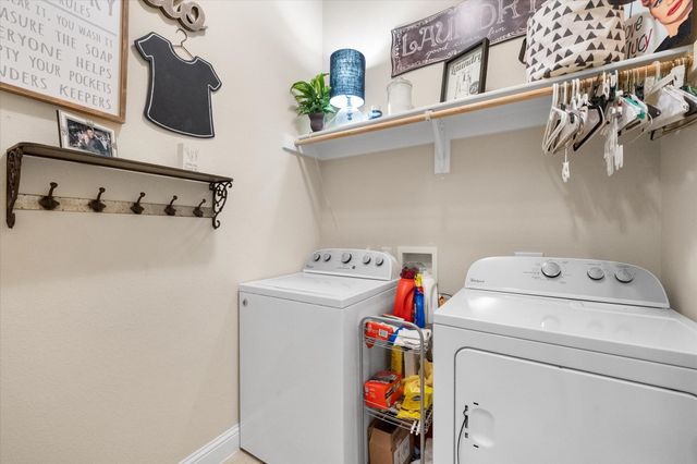 2828 Diamond Ridge Drive, Arlington, TX 76001