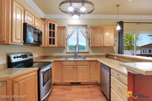 22412 Hilltop Circle, Chugiak, AK 99567