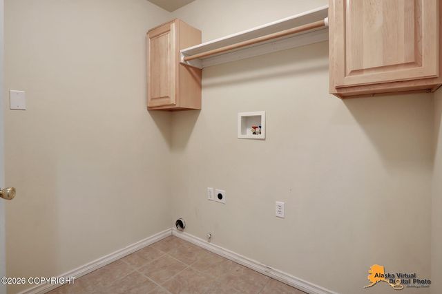 22412 Hilltop Circle, Chugiak, AK 99567