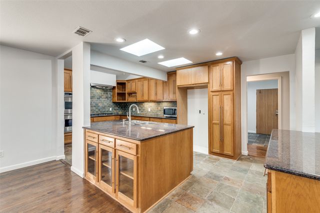 1720 Plummer Drive, Rockwall, TX 75087