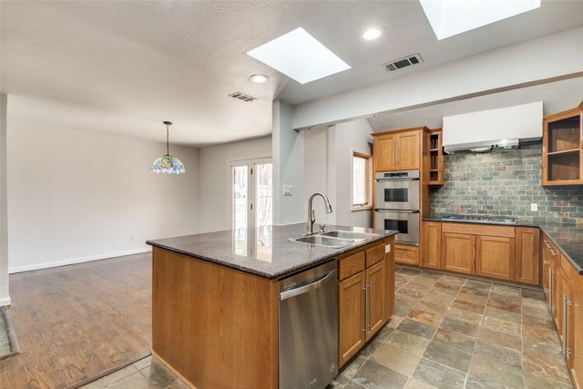 1720 Plummer Drive, Rockwall, TX 75087