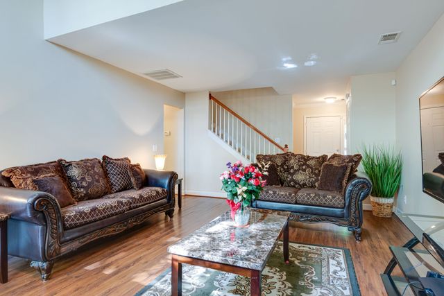 625 Heath Pl, Smyrna, TN 37167