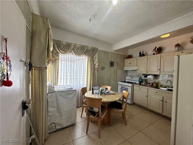 2300 Pardee Place 2300, Las Vegas, NV 89104