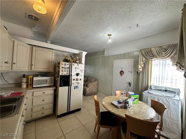 2300 Pardee Place 2300, Las Vegas, NV 89104