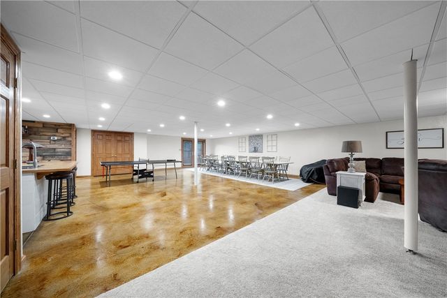 361 Freeport Rd, Summit Twp, PA 16002