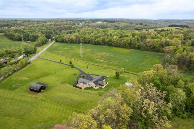 361 Freeport Rd, Summit Twp, PA 16002