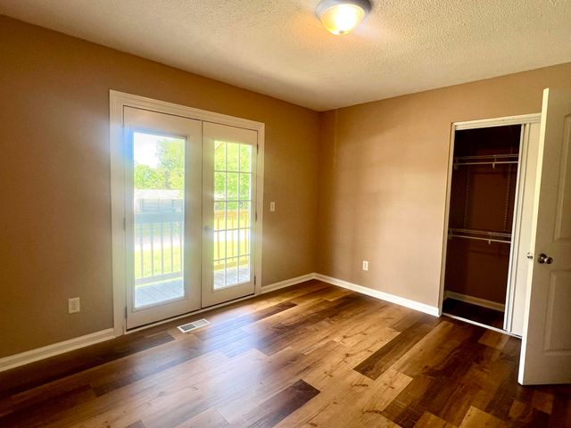 267 Brownwood Circle, Ringgold, GA 30736