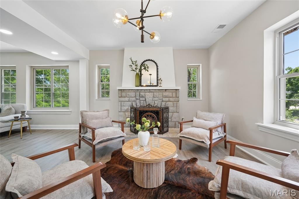 511 Forder Road, Oakville, MO 63129