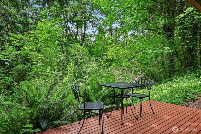 26301 SE 158th Street, Issaquah, WA 98027