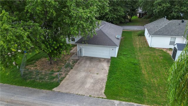 5677 Fountain Street, Fayetteville, AR 72704