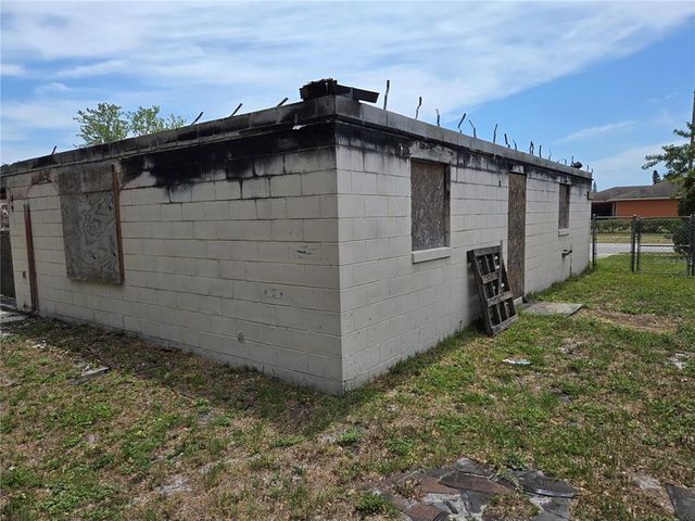 2467 MYAKKA DRIVE, Orlando, FL 32839