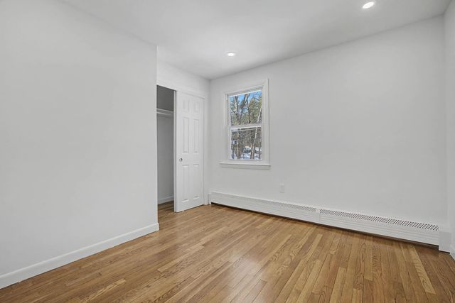 12 Davis Road, Merrimack, NH 03054