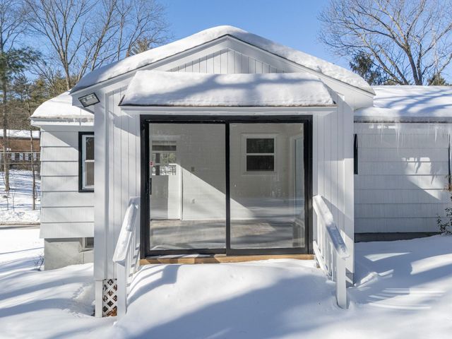 12 Davis Road, Merrimack, NH 03054