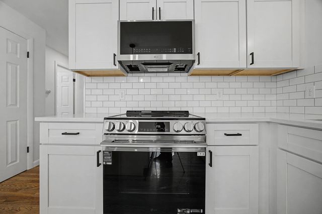 12 Davis Road, Merrimack, NH 03054