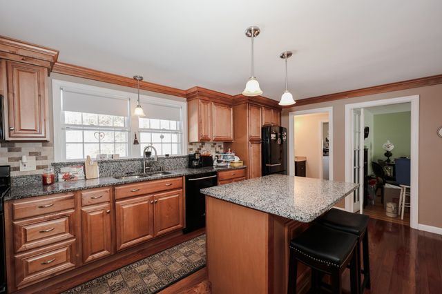 21 Todd Road, Nashua, NH 03064