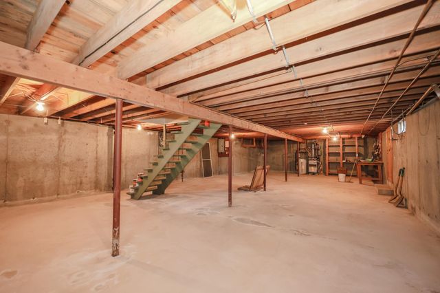 21 Todd Road, Nashua, NH 03064