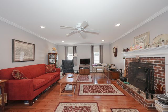 21 Todd Road, Nashua, NH 03064