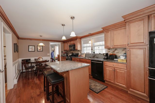 21 Todd Road, Nashua, NH 03064