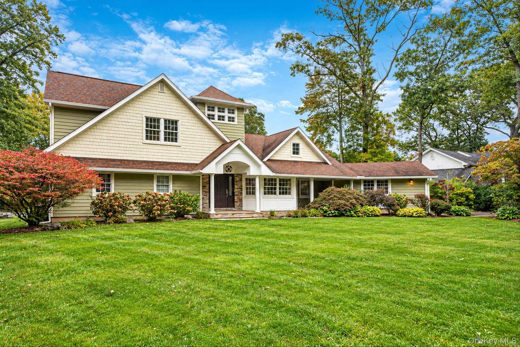 57 Hearthstone Drive, Dix Hills, NY 11746 — photo 2