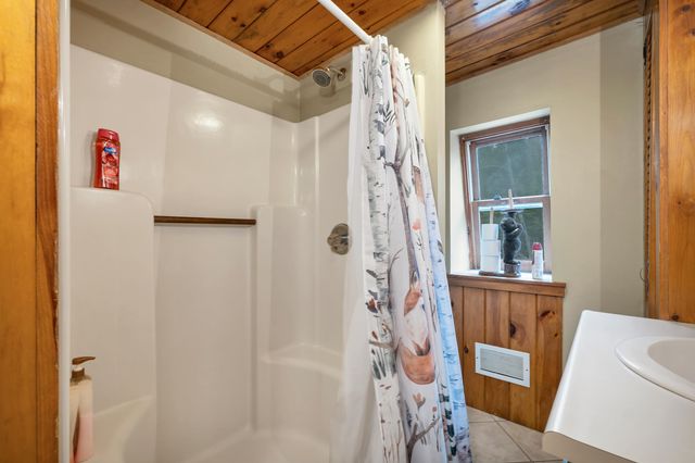 109 Mountain View Road, Campton, NH 03223