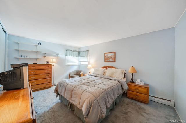 24 Kings Park Road, Commack, NY 11725