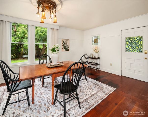 13437 Vashon Highway SW, Vashon, WA 98070