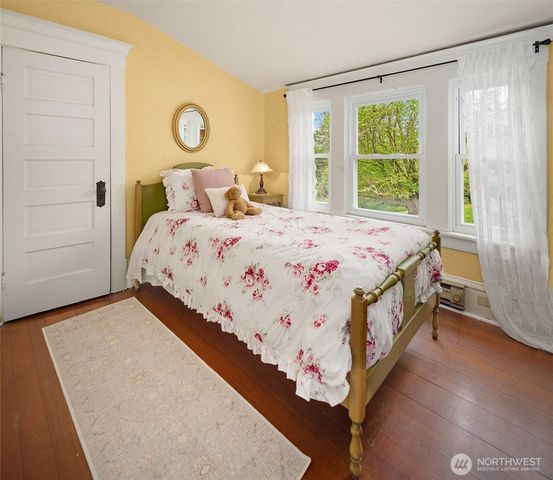 13437 Vashon Highway SW, Vashon, WA 98070