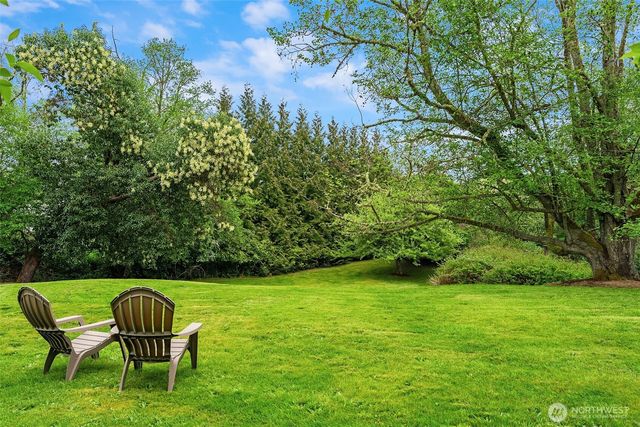 13437 Vashon Highway SW, Vashon, WA 98070