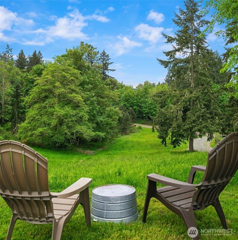 13437 Vashon Highway SW, Vashon, WA 98070