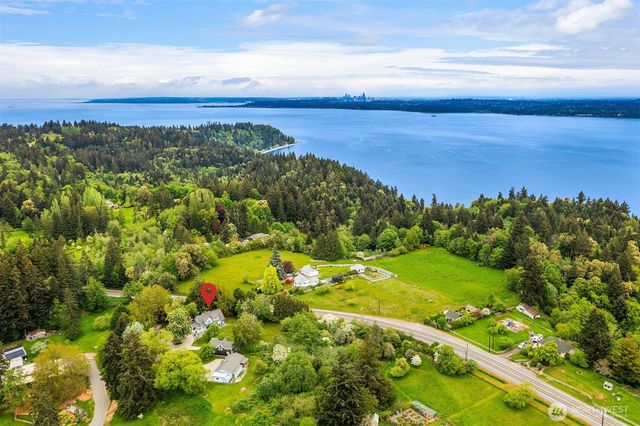 13437 Vashon Highway SW, Vashon, WA 98070