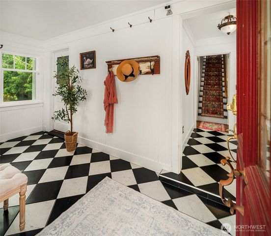13437 Vashon Highway SW, Vashon, WA 98070