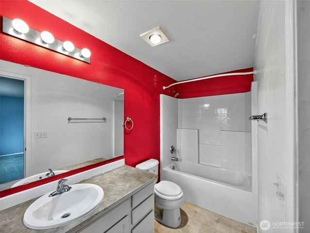 2106 Lake Drive SW, Lakebay, WA 98349