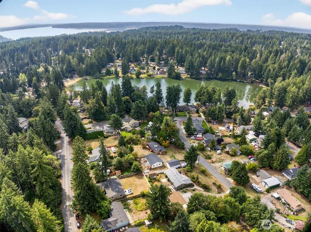 2106 Lake Drive SW, Lakebay, WA 98349