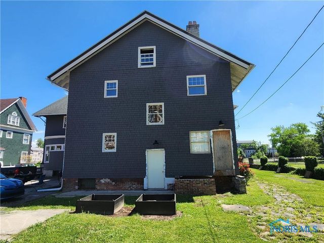 424 Winthrop Street, Toledo, OH 43620