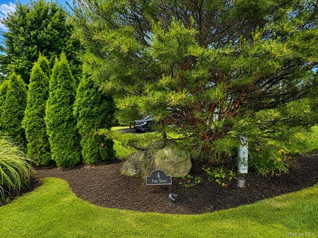 12 Spur Drive, Nanuet, NY 10954