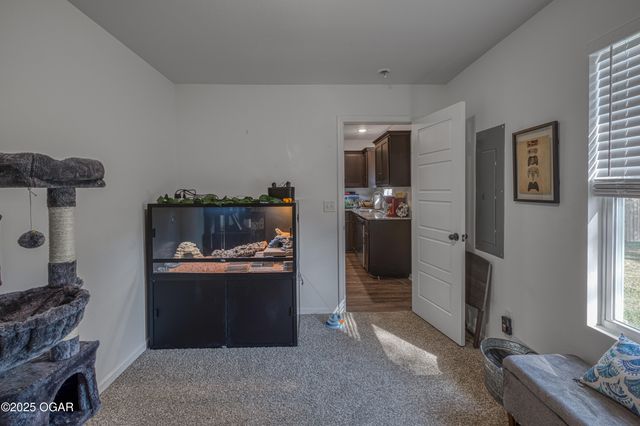 1212 E 2nd Street, Joplin, MO 64801