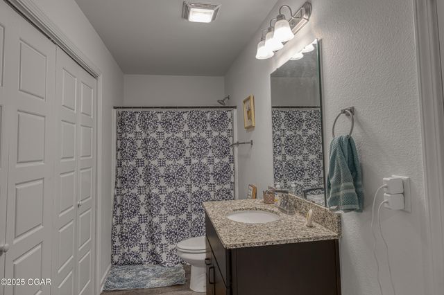 1212 E 2nd Street, Joplin, MO 64801