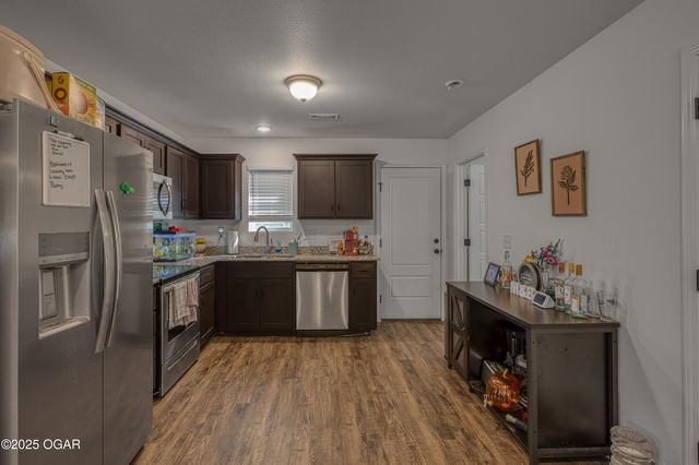 1212 E 2nd Street, Joplin, MO 64801