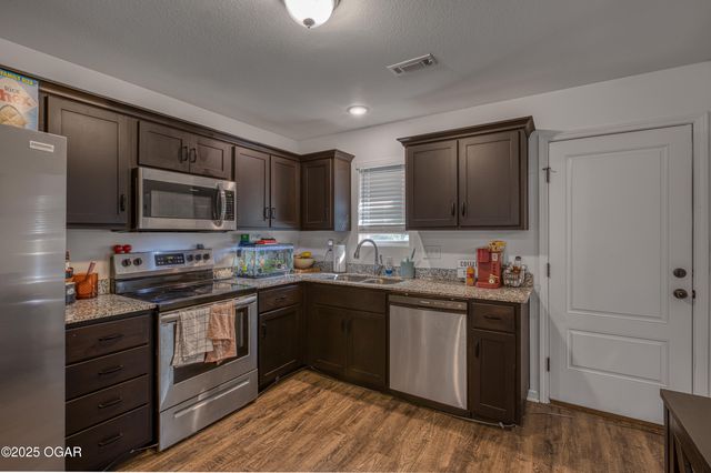 1212 E 2nd Street, Joplin, MO 64801