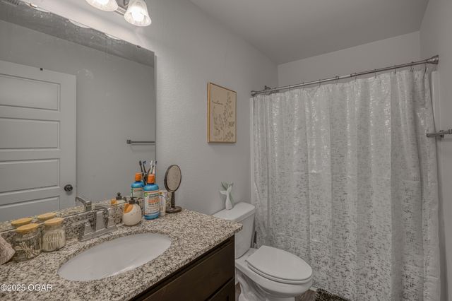 1212 E 2nd Street, Joplin, MO 64801