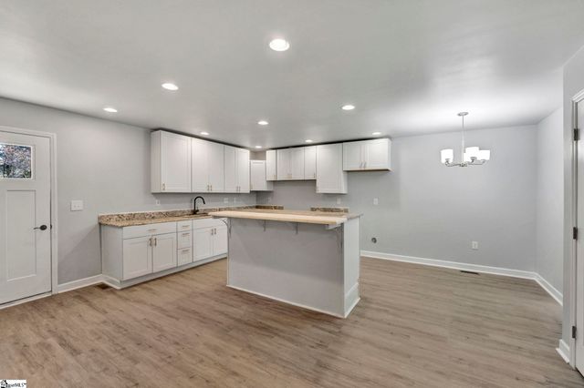 110 Kensington Drive, Spartanburg, SC 29306