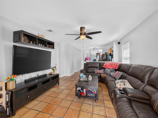 101 Texas Ash CV, Manchaca, TX 78652