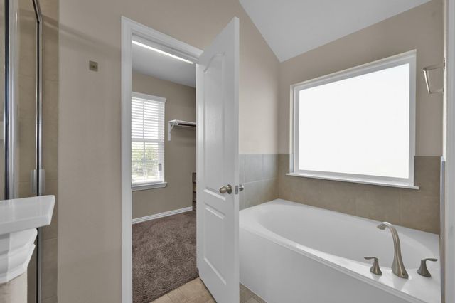 11323 Creekway Bend Drive, Humble, TX 77396
