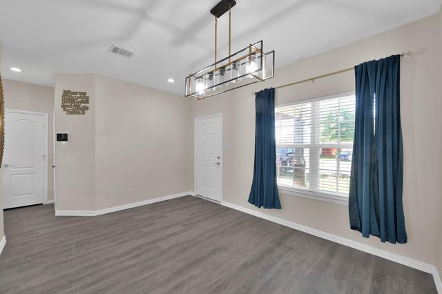 11323 Creekway Bend Drive, Humble, TX 77396