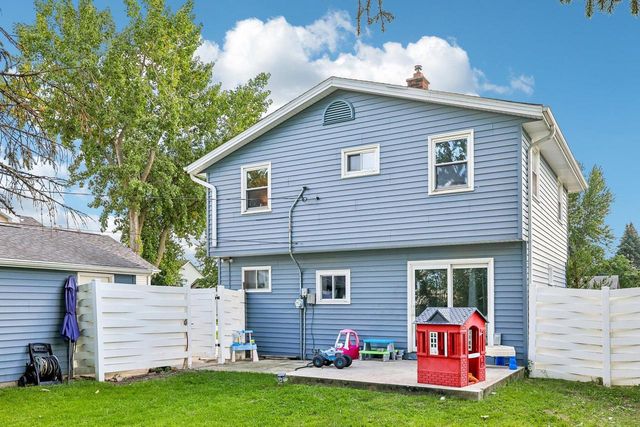 8504 Westbrook DRIVE, Sturtevant, WI 53177
